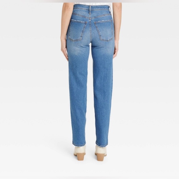 Universal thread women’s comfort stretch 90’s straight leg short - Picture 3 of 9